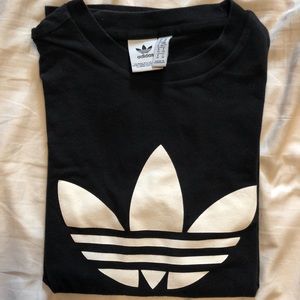 black adidas trefoil shirt size XS